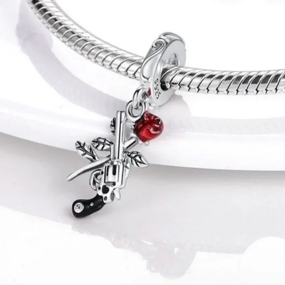 Guns N' Roses .925 silver charm - Picture 1 of 3